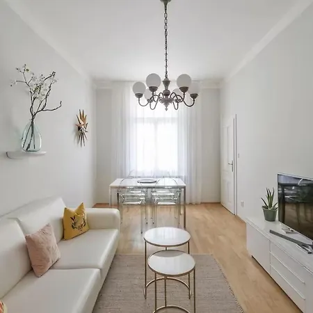 Harmonia - 2 Spalne Daire Bratislava