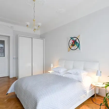 Harmonia - 2 Spalne Bratislava